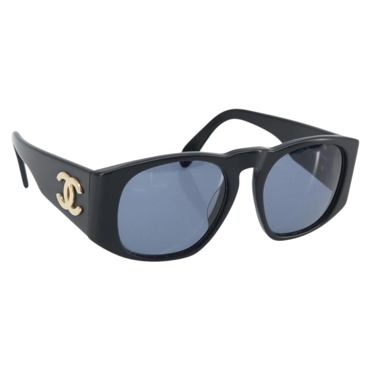 CHANEL Sunglasses plastic Black CC Auth BSZ412V