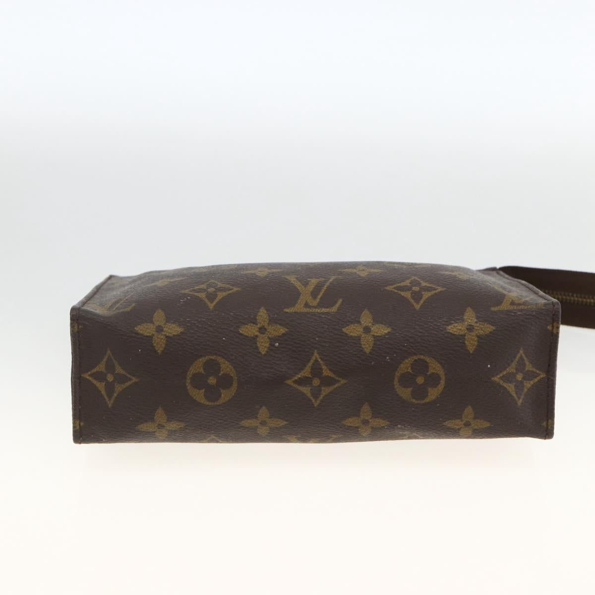 LOUIS VUITTON Monogram Poche Toilette 19 Pouch M47544 LV Auth BSZ430