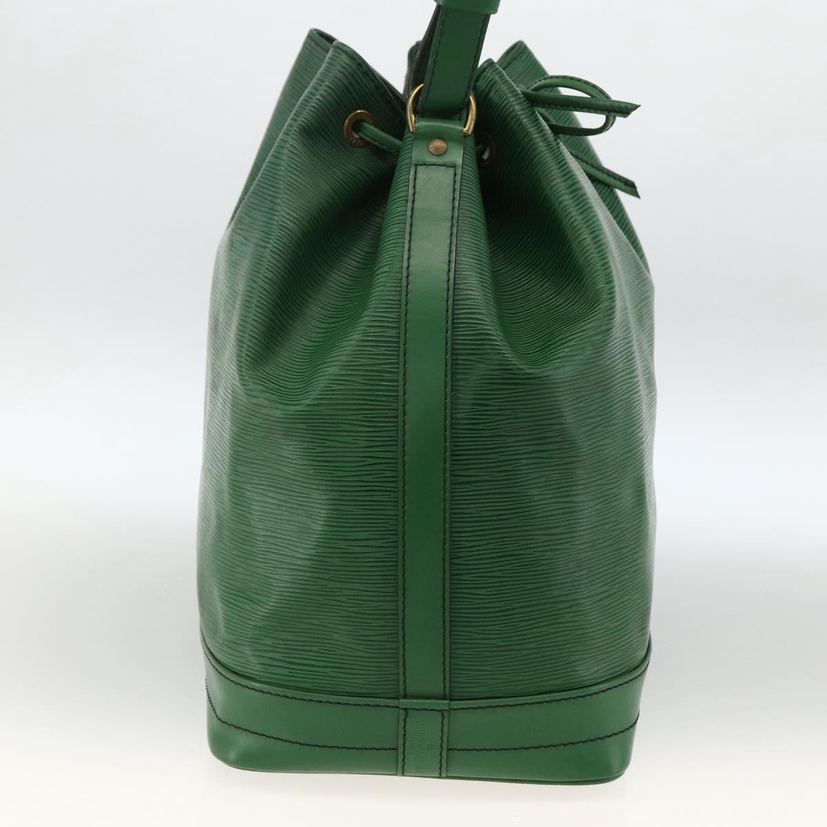 LOUIS VUITTON Epi Noe Shoulder Bag Green M44004 LV Auth BSZ514