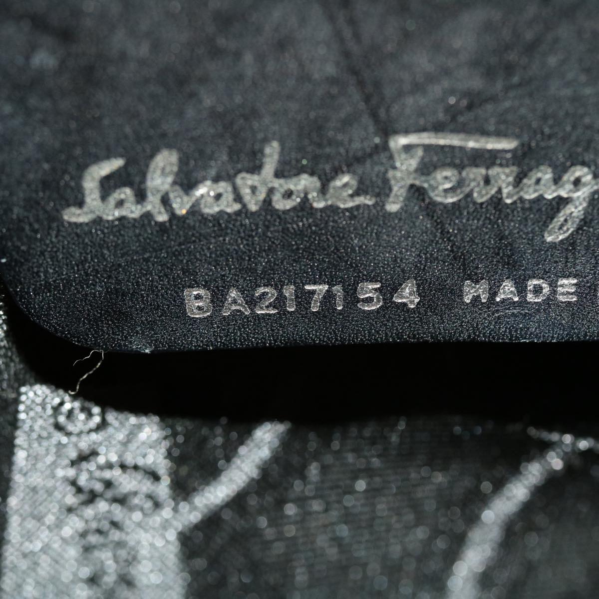 Salvatore Ferragamo Shoulder Bag Leather Beige Auth cl519