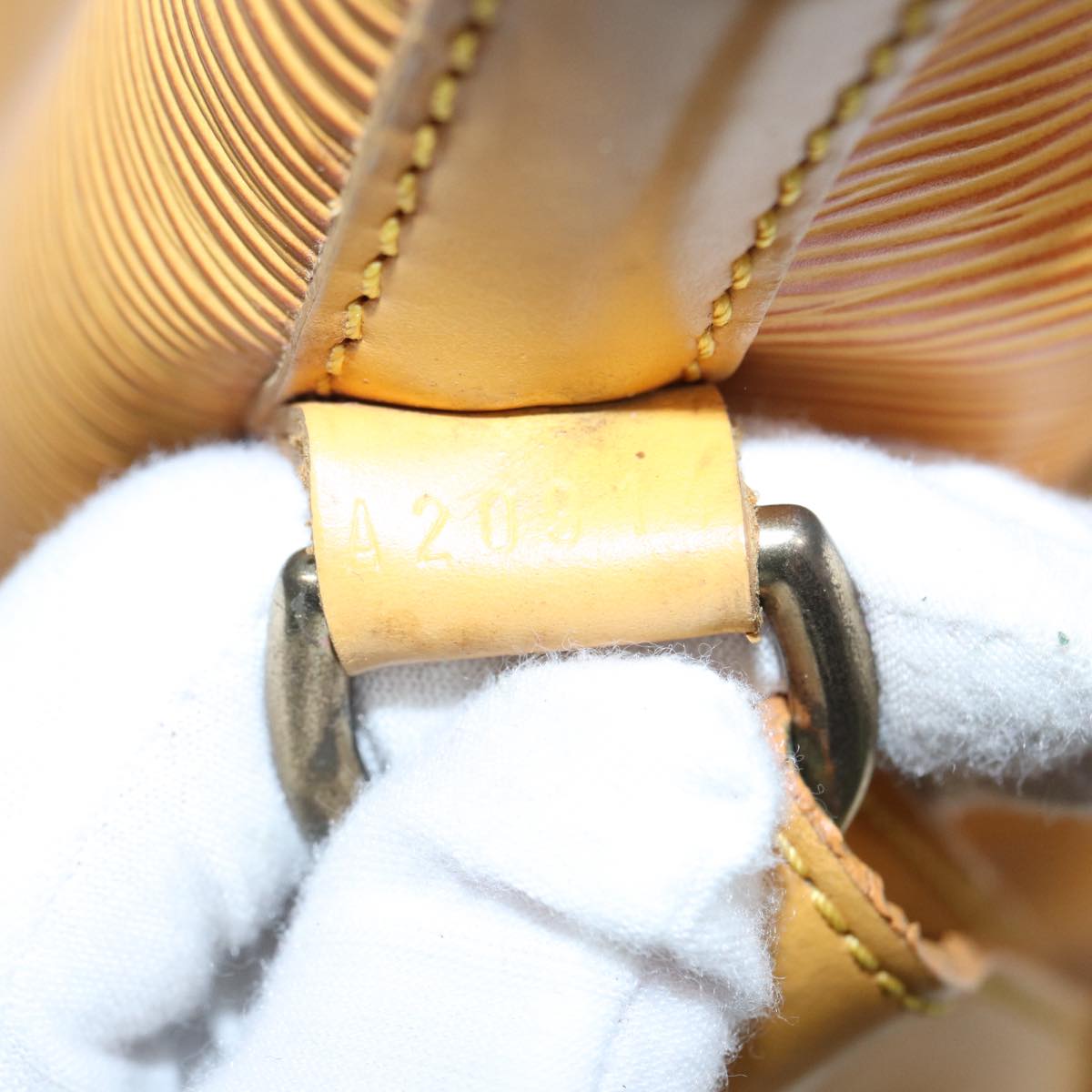 LOUIS VUITTON Epi Petit Noe Shoulder Bag Yellow M44109 LV Auth cl857