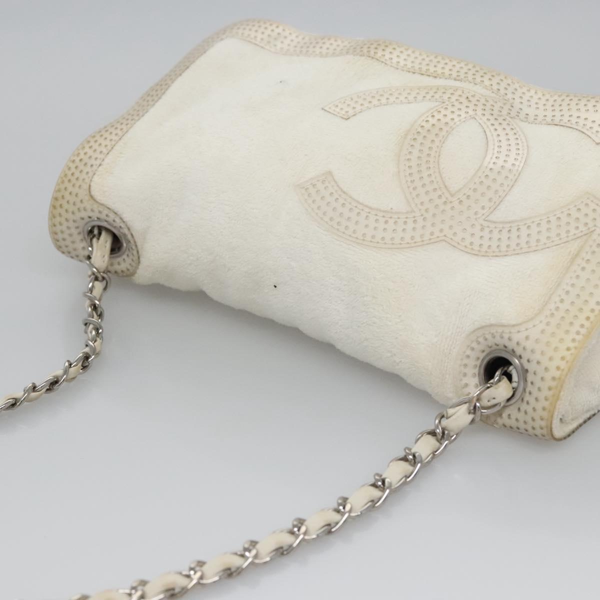 CHANEL Chain Shoulder Bag pile White CC Auth EC613