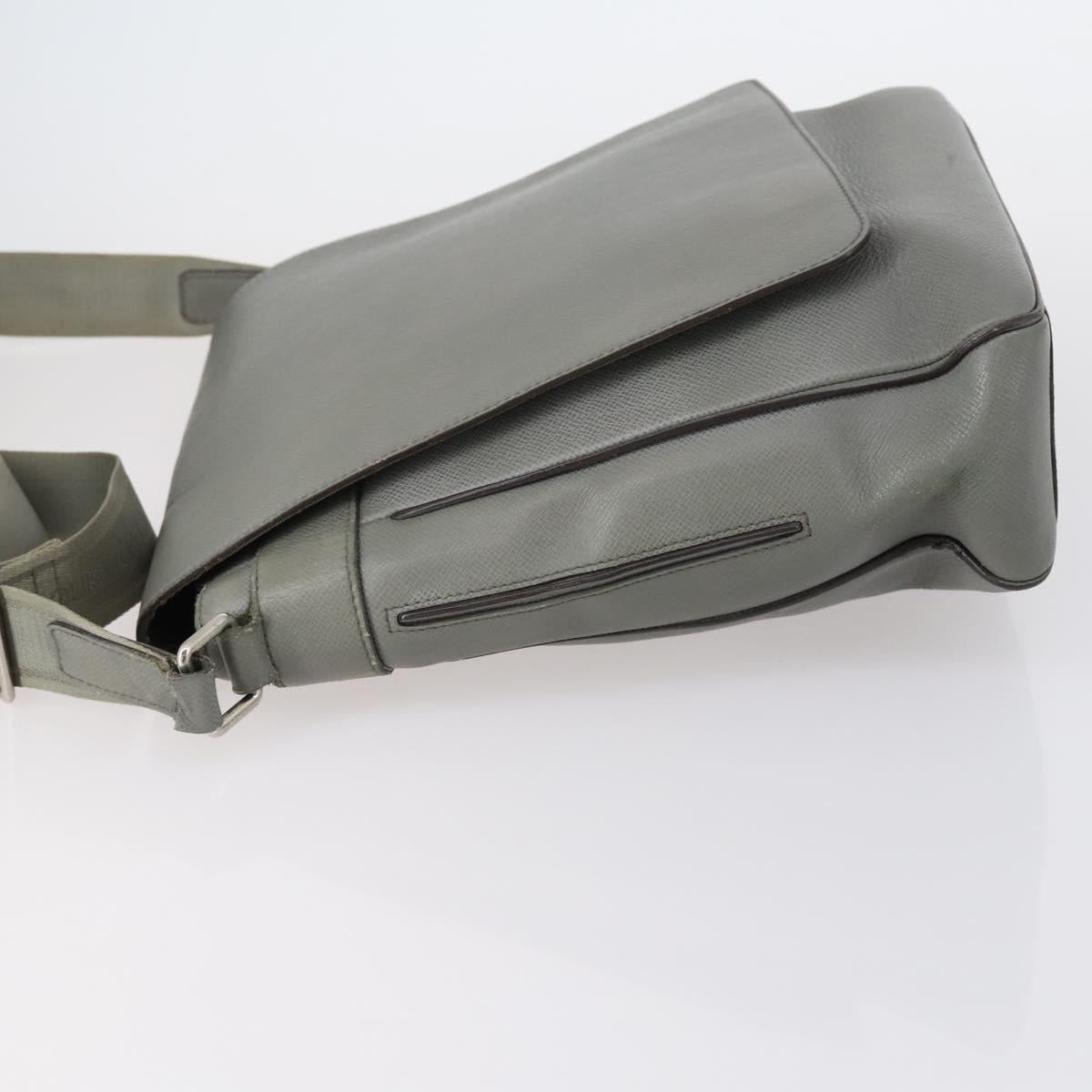 LOUIS VUITTON Taiga Roman MM Shoulder Bag Gray Gracie M32623 LV Auth ep11576