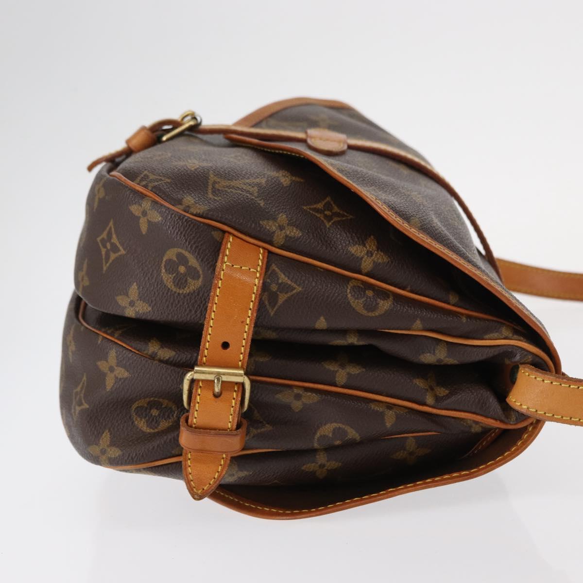 LOUIS VUITTON Monogram Saumur MM Shoulder Bag M40710 LV Auth ep11978