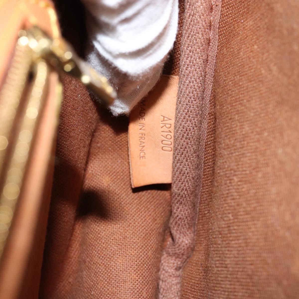 LOUIS VUITTON Monogram Gibeciere MM Shoulder Bag M42247 LV Auth ep12193