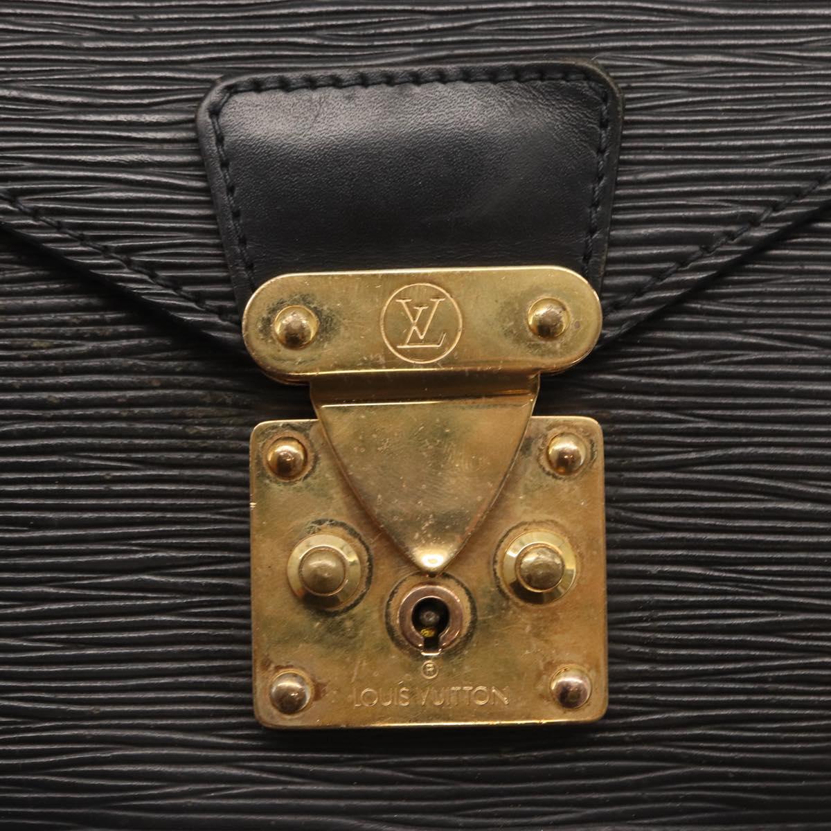 LOUIS VUITTON Epi Serie Dragonne Clutch Bag Black Noir M52612 LV Auth ep12225