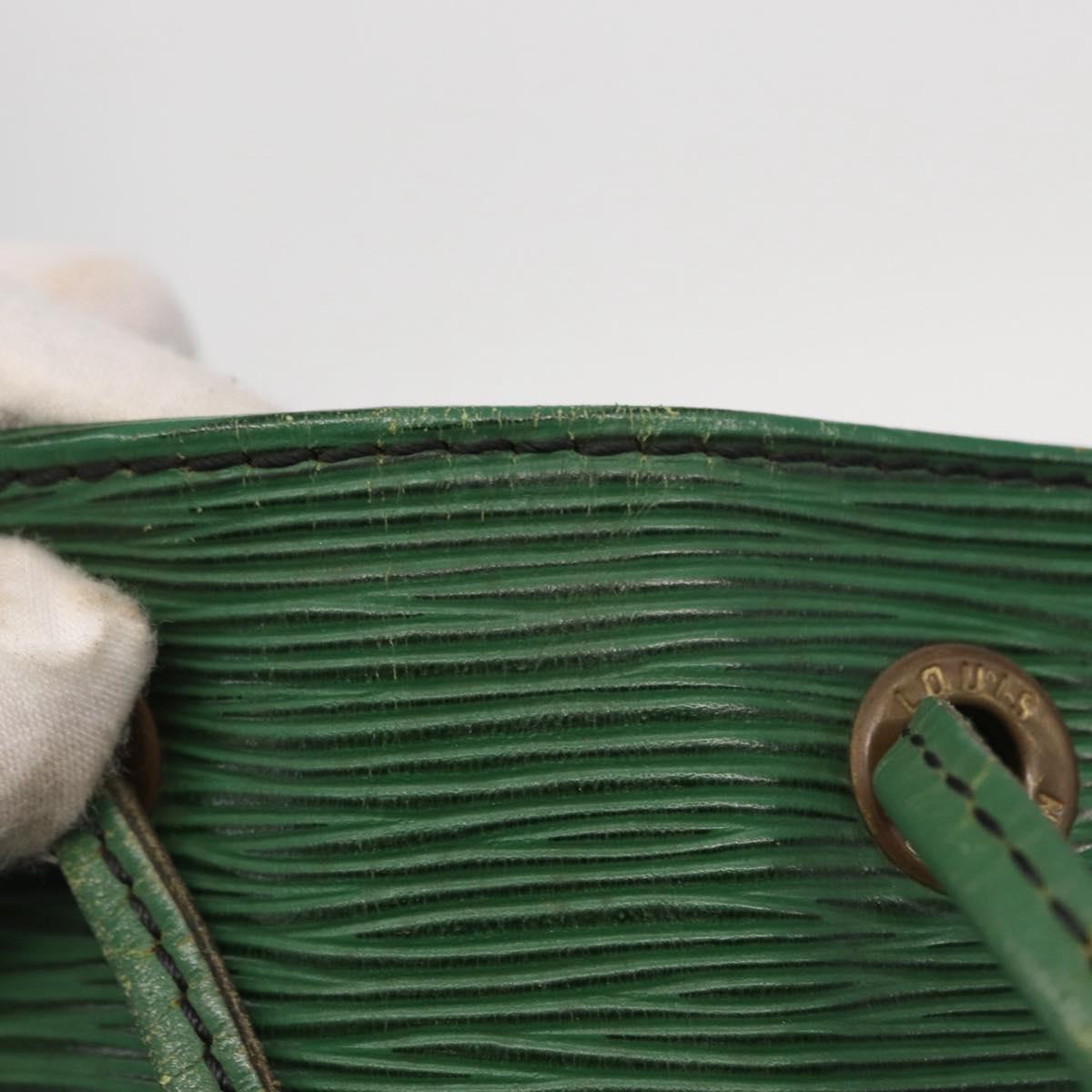 LOUIS VUITTON Epi Petit Noe Shoulder Bag Green M44104 LV Auth ep12277