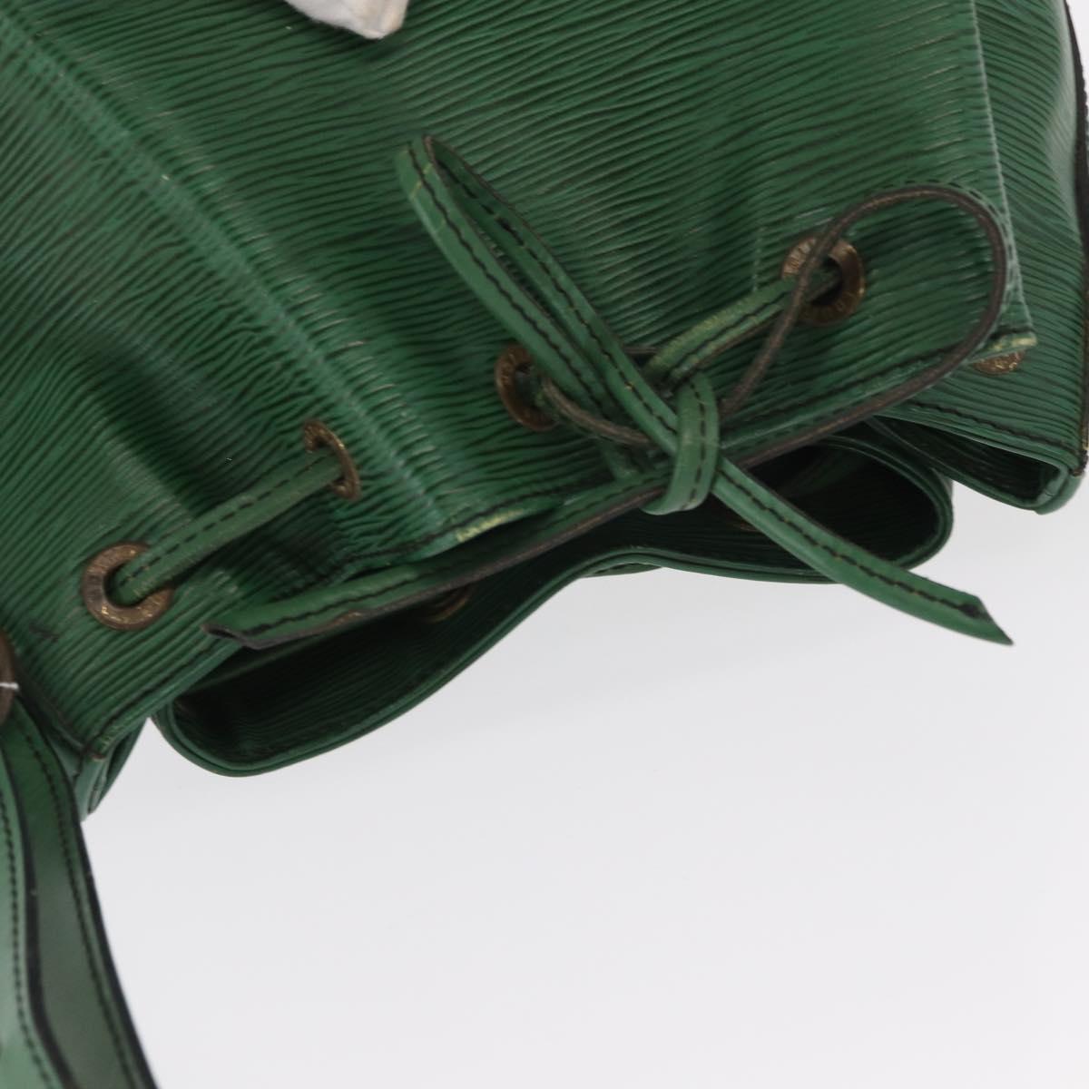 LOUIS VUITTON Epi Petit Noe Shoulder Bag Green M44104 LV Auth ep12277