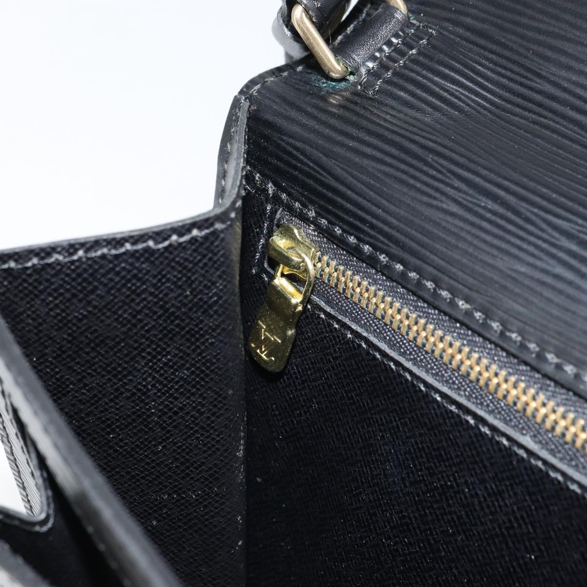 LOUIS VUITTON Epi Serie Dragonne Clutch Bag Black Noir M52612 LV Auth ep12293