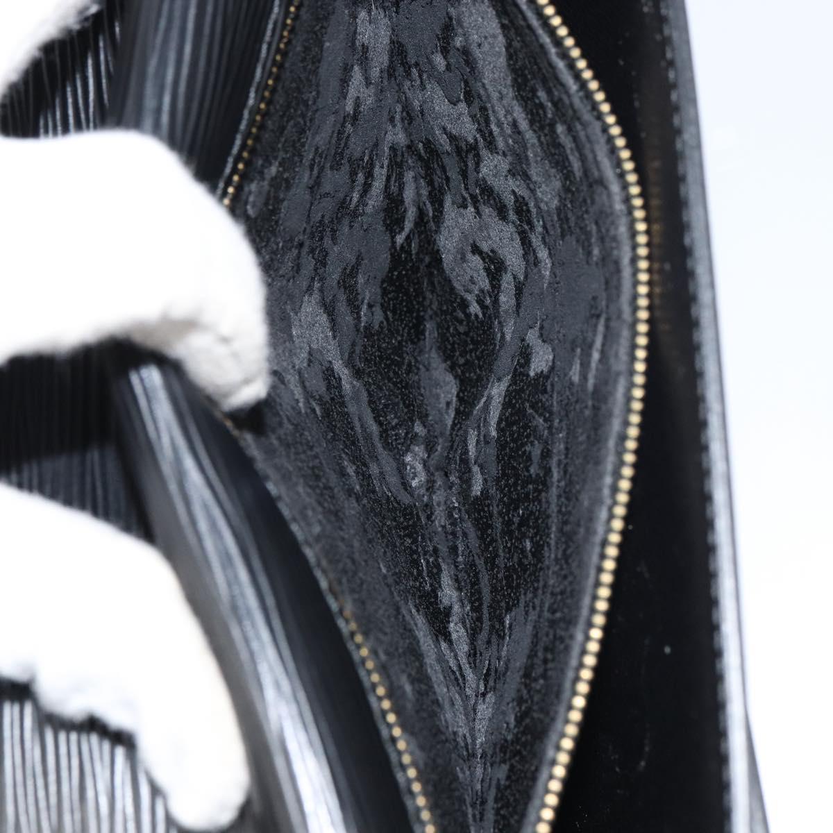 LOUIS VUITTON Epi Serie Dragonne Clutch Bag Black Noir M52612 LV Auth ep12293