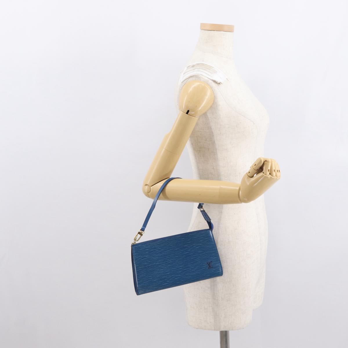 LOUIS VUITTON Epi Pochette Accessoires Pouch Blue M52985 LV Auth ep12951
