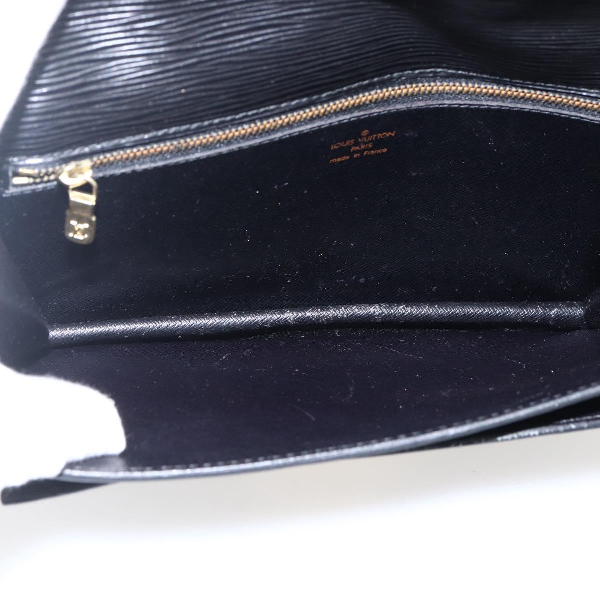 LOUIS VUITTON Epi Serie Dragonne Clutch Bag Black Noir M52612 LV Auth ep13469