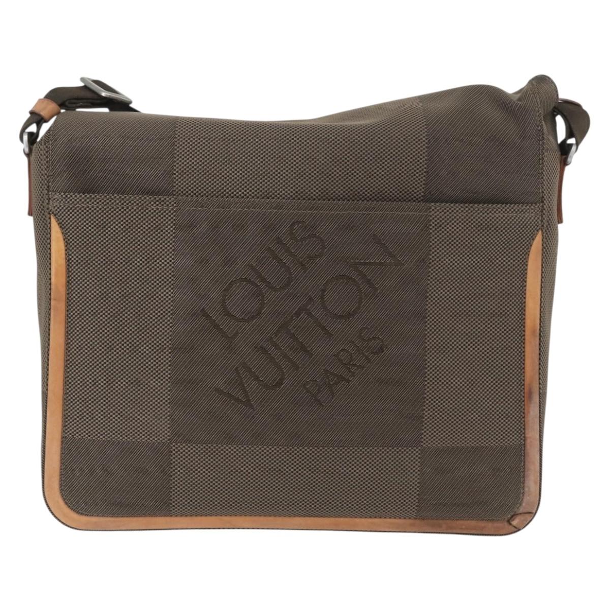 LOUIS VUITTON Damier Geant Messager Shoulder Bag Tail M93030 LV Auth ep13875