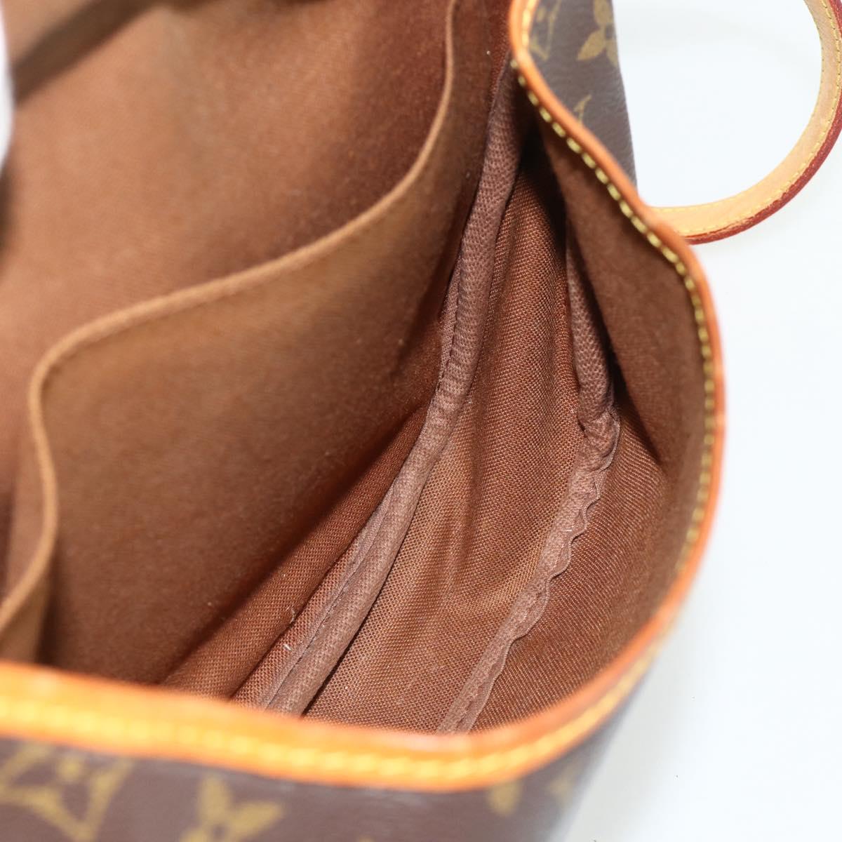 LOUIS VUITTON Monogram Saumur 30 Shoulder Bag M42256 LV Auth ep14523