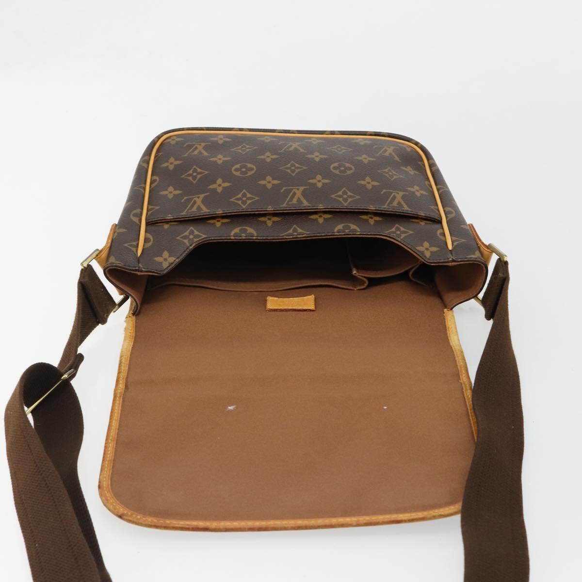 LOUIS VUITTON Monogram Pochette Bosphore Shoulder Bag M40044 LV Auth ep14786