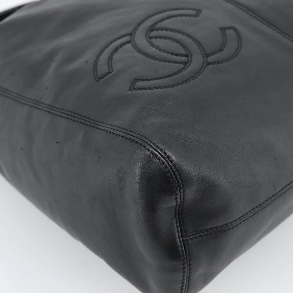 CHANEL Shoulder Bag Calf Skin Black CC Auth ep14908SAV