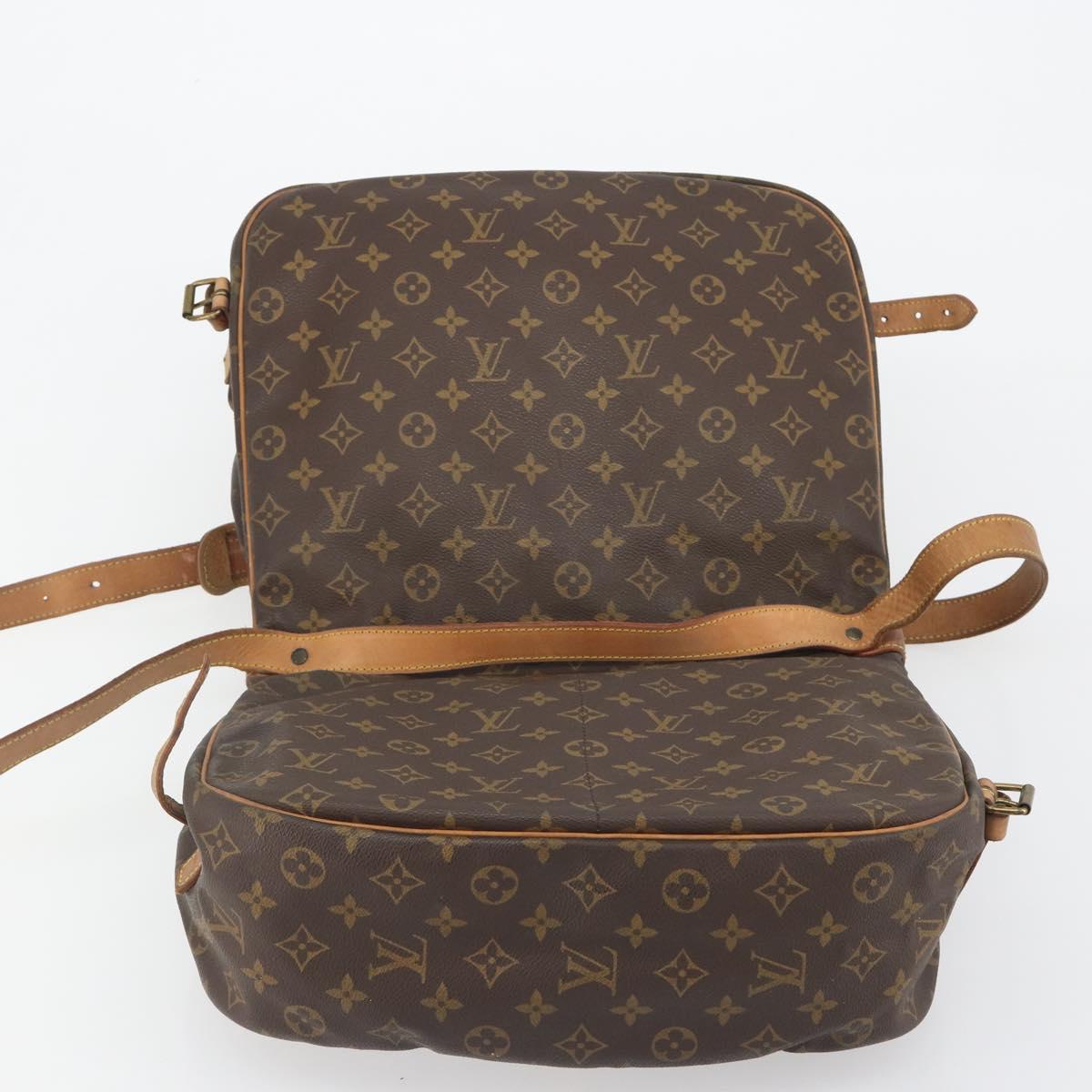 LOUIS VUITTON Monogram Saumur 35 Shoulder Bag M42254 LV Auth ep14937