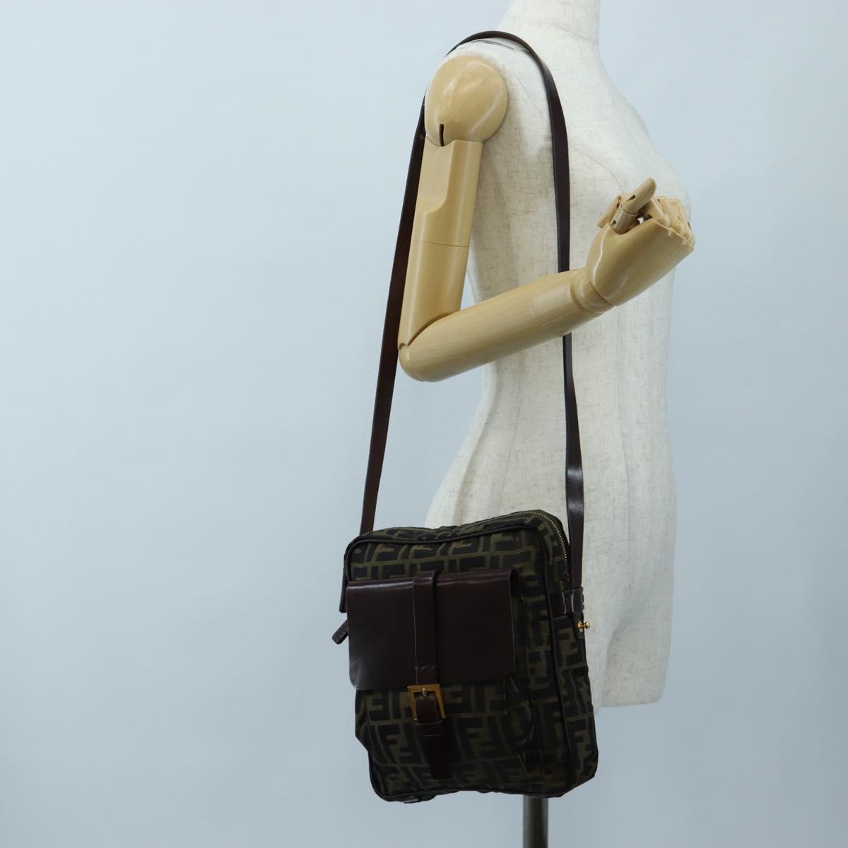 FENDI Zucca Canvas Shoulder Bag Brown Black Auth ep15102A
