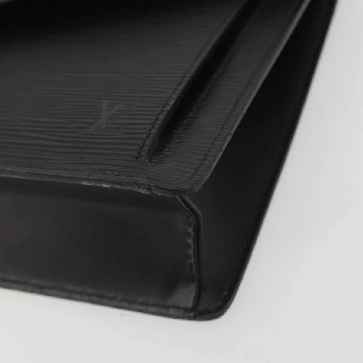 LOUIS VUITTON Epi Serie Dragonne Clutch Bag Black Noir M52612 LV Auth ep15521