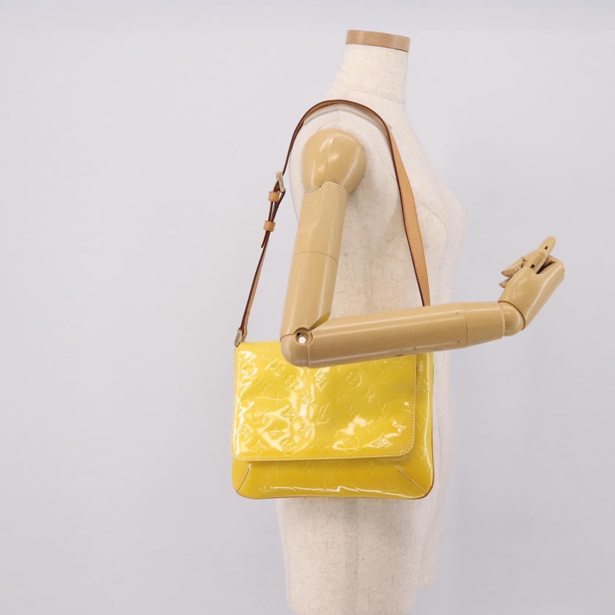 LOUIS VUITTON Vernis Thompson Street Bag Lime Yellow M91071 LV Auth ep16059