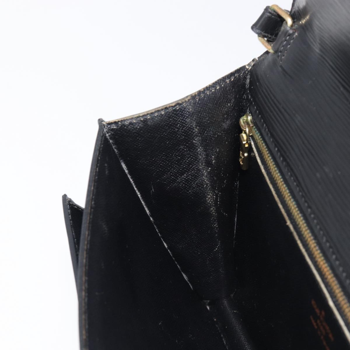 LOUIS VUITTON Epi Serie Dragonne Clutch Bag Black Noir M52612 LV Auth ep16412