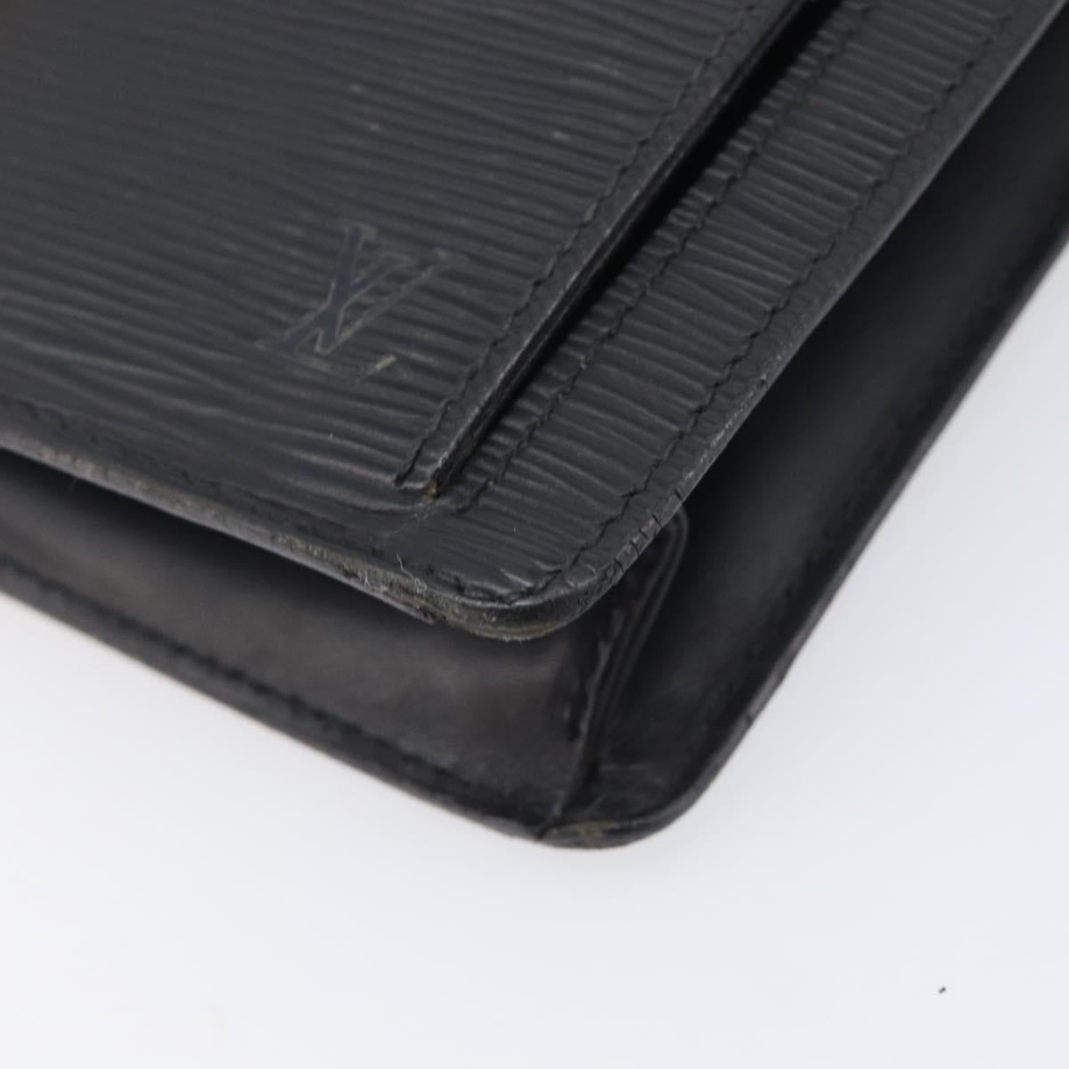 LOUIS VUITTON Epi Serie Dragonne Clutch Bag Black Noir M52612 LV Auth ep16412