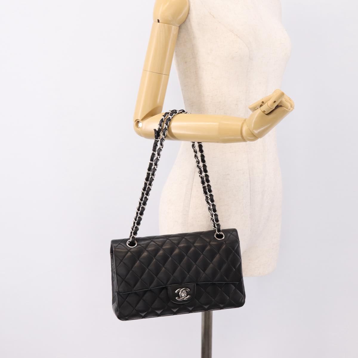 CHANEL Double Flap Chain Matelasse 25 Shoulder Bag Lamb Skin CC Auth ep16552SAM