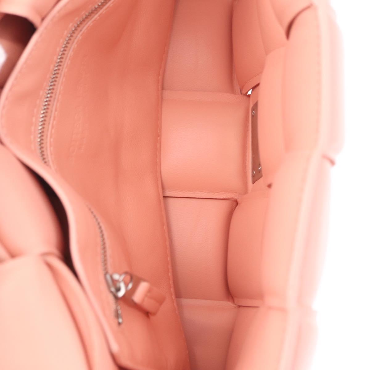 Bottega Veneta MAXI INTRECCIATO Padded Cassette Bag Leather Pink Auth ep16717M