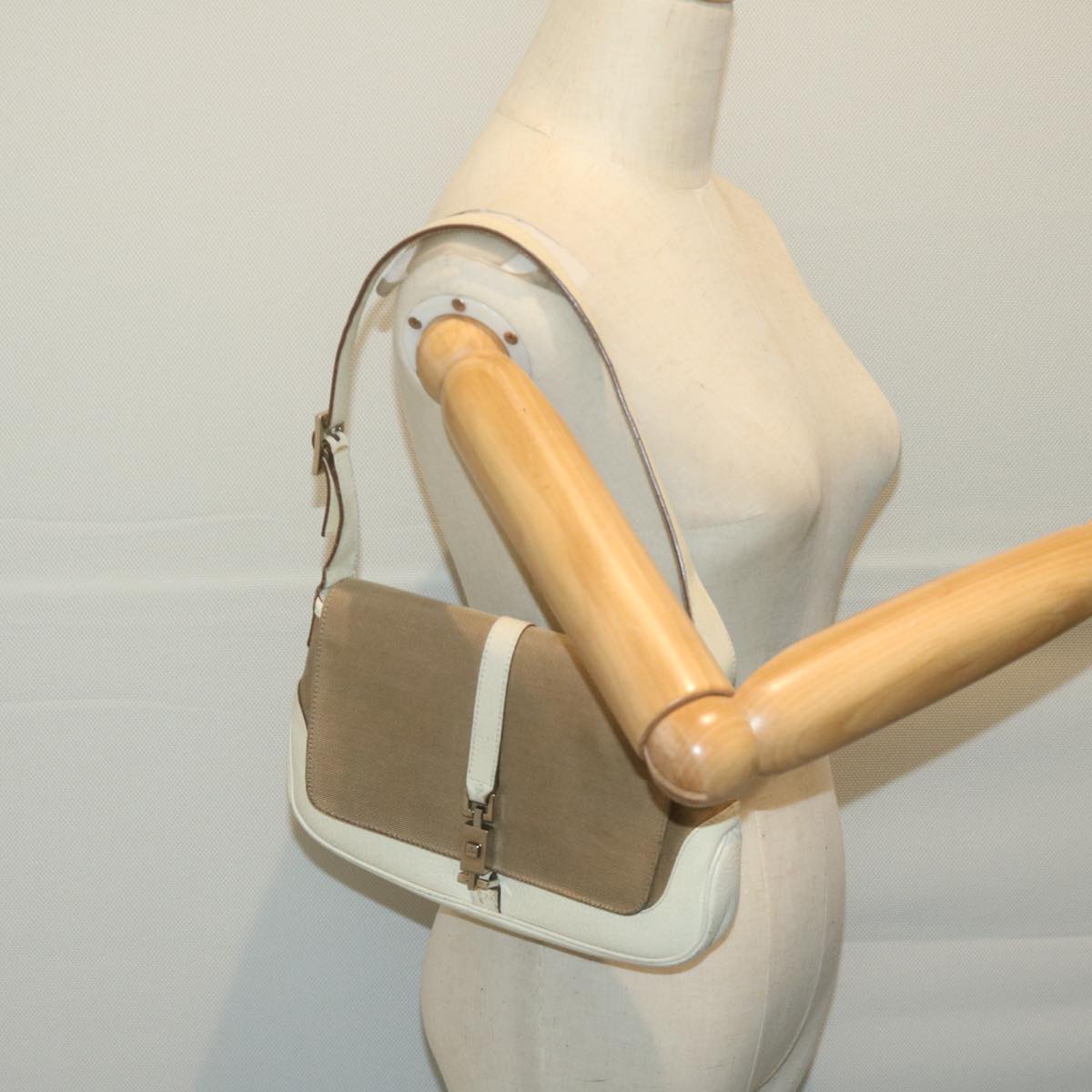 GUCCI Jackie Shoulder Bag Canvas Beige Auth ep3125