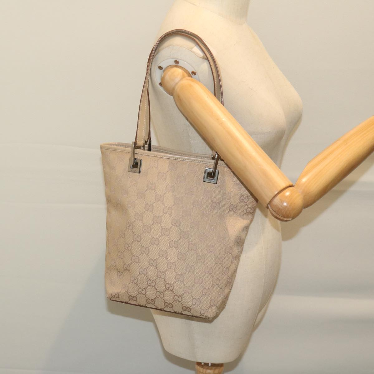 GUCCI GG Canvas Tote Bag Beige 31244 Auth ep3172