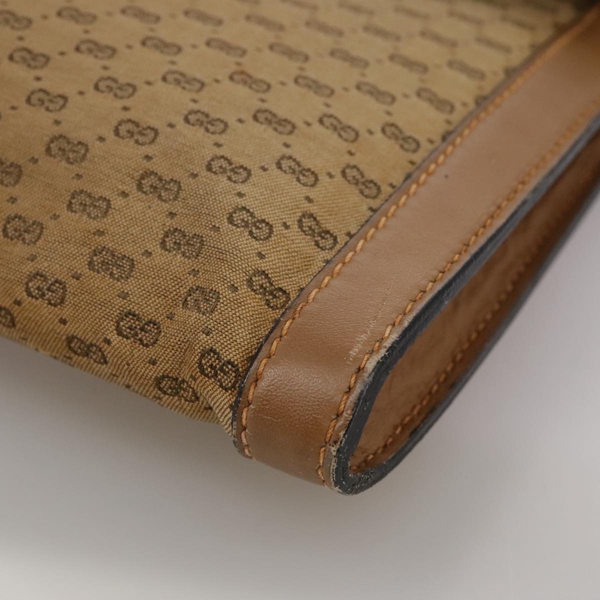 GUCCI Micro GG Canvas Clutch Bag Beige Auth ep6918