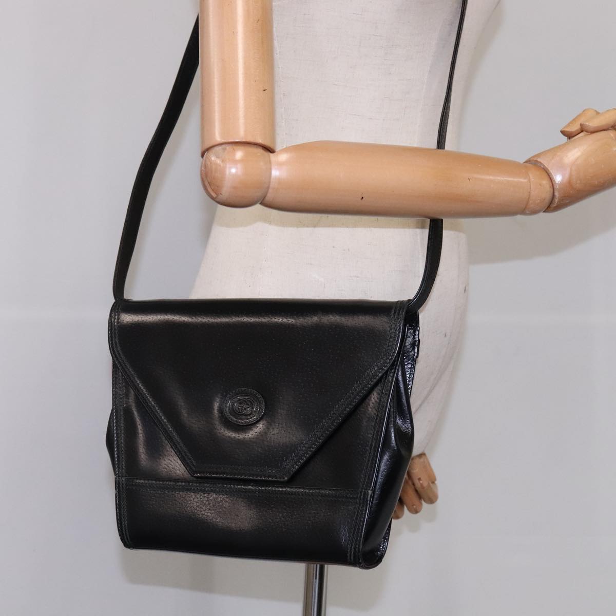 GUCCI Shoulder Bag Leather Black Auth ep7207