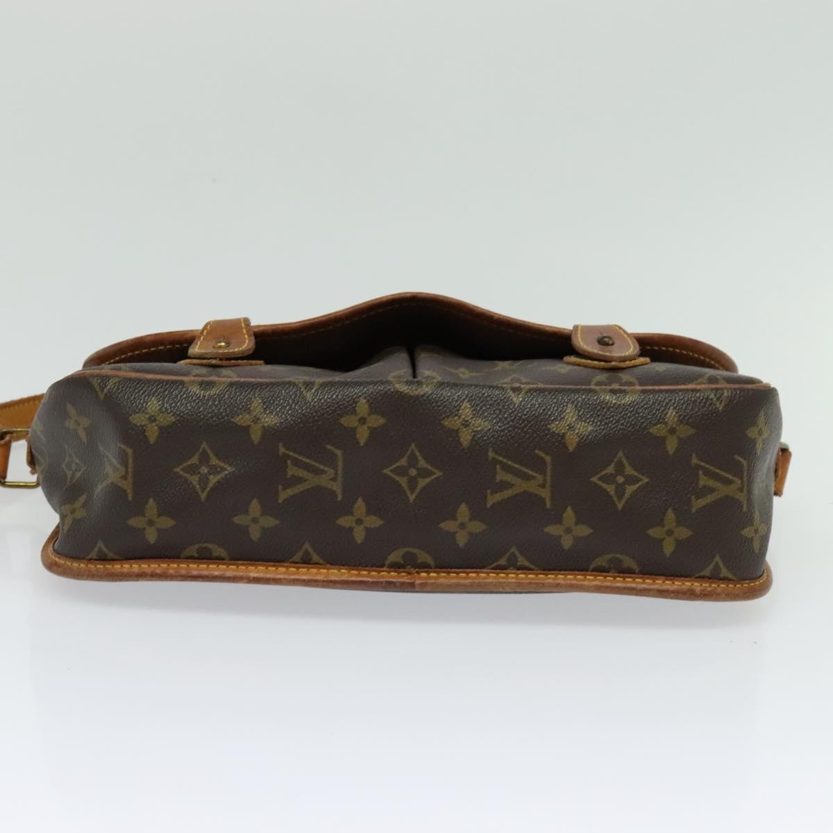 LOUIS VUITTON Monogram Gibeciere MM Shoulder Bag M42247 LV Auth ep7955