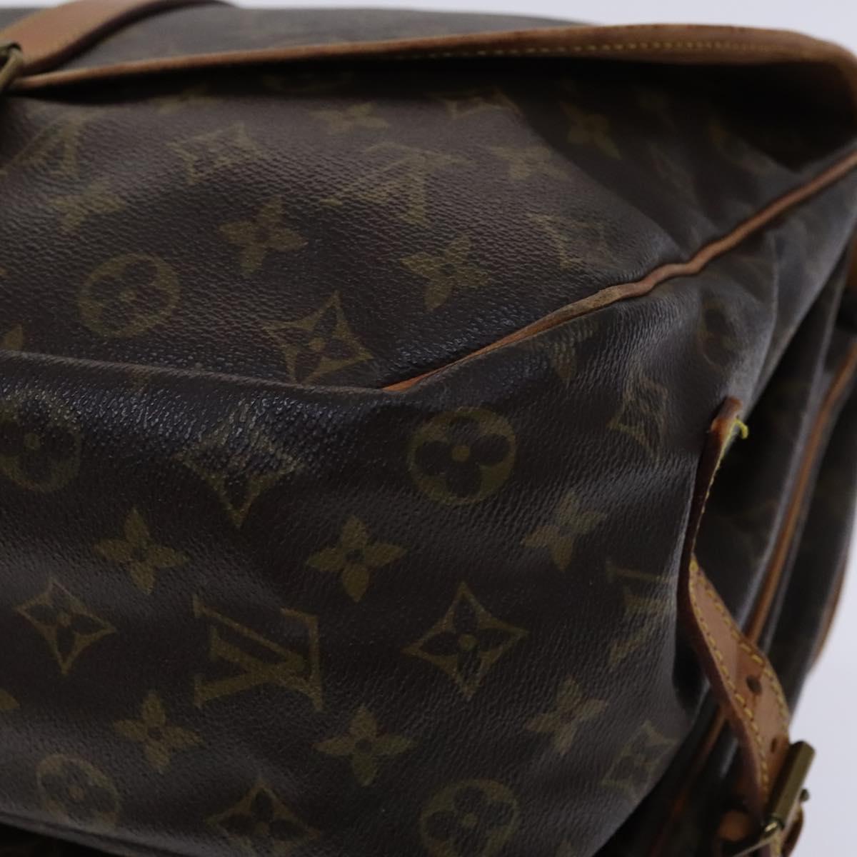 LOUIS VUITTON Monogram Saumur 35 Shoulder Bag M42254 LV Auth ep8253