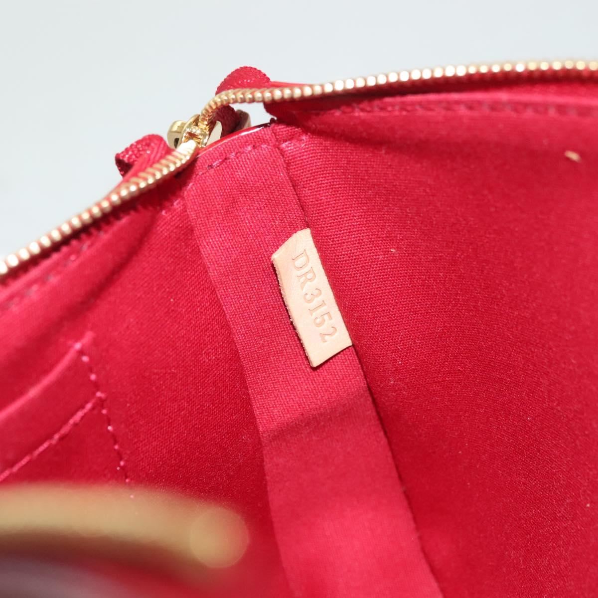 LOUIS VUITTON Vernis Pochette Accessoires Pomme D'amour M91577 LV Auth ep9386