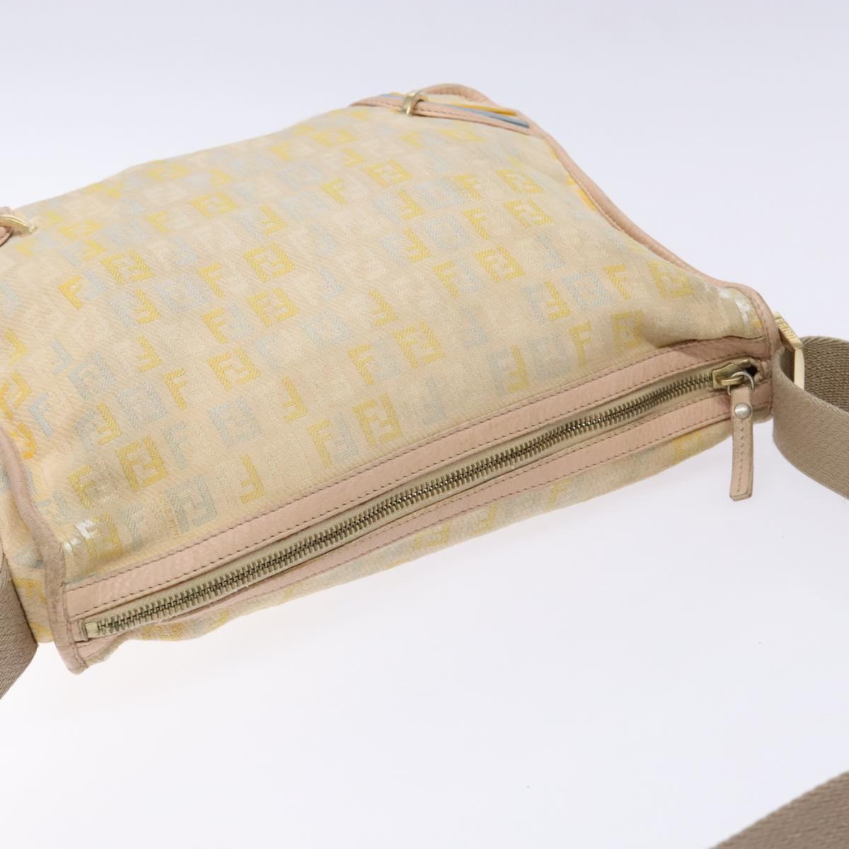 FENDI Zucchino Canvas Shoulder Bag Beige Gold Auth ep9438
