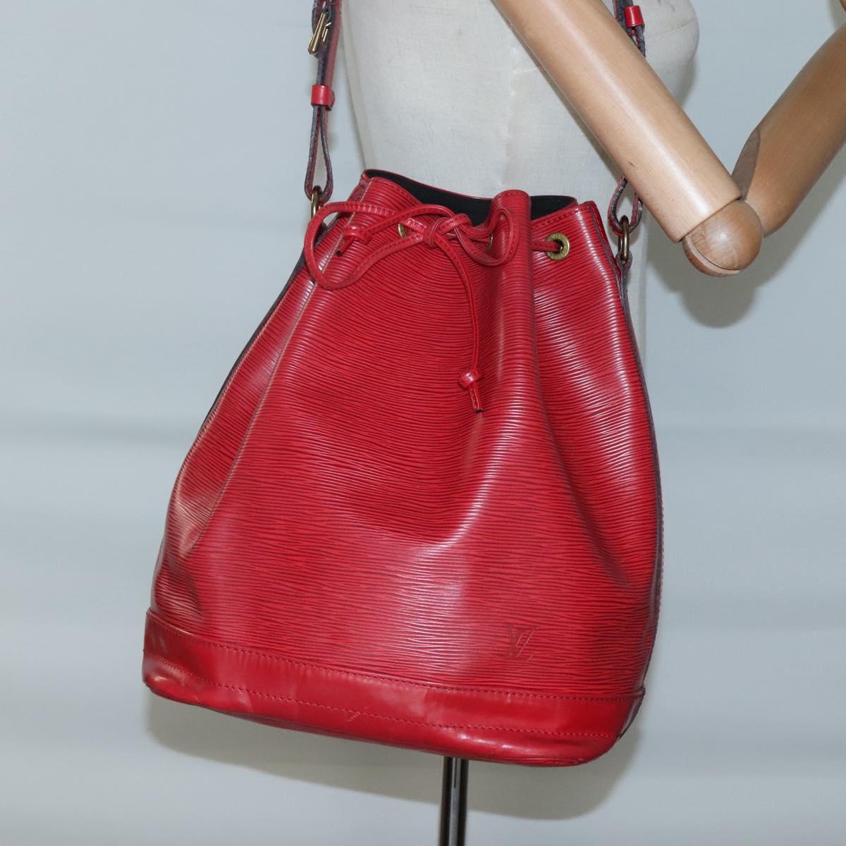 LOUIS VUITTON Epi Noe Shoulder Bag Red M44007 LV Auth ep9815