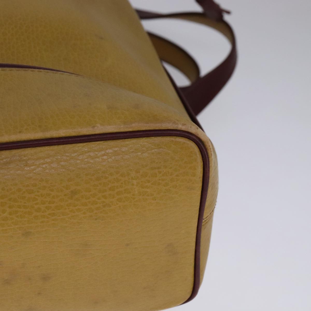 CARTIER Shoulder Bag Leather Yellow Auth fm4267