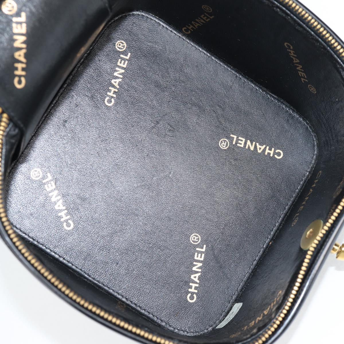 CHANEL Matelasse Vanity Hand Bag Patent leather Black Gold CC Auth fm4820V