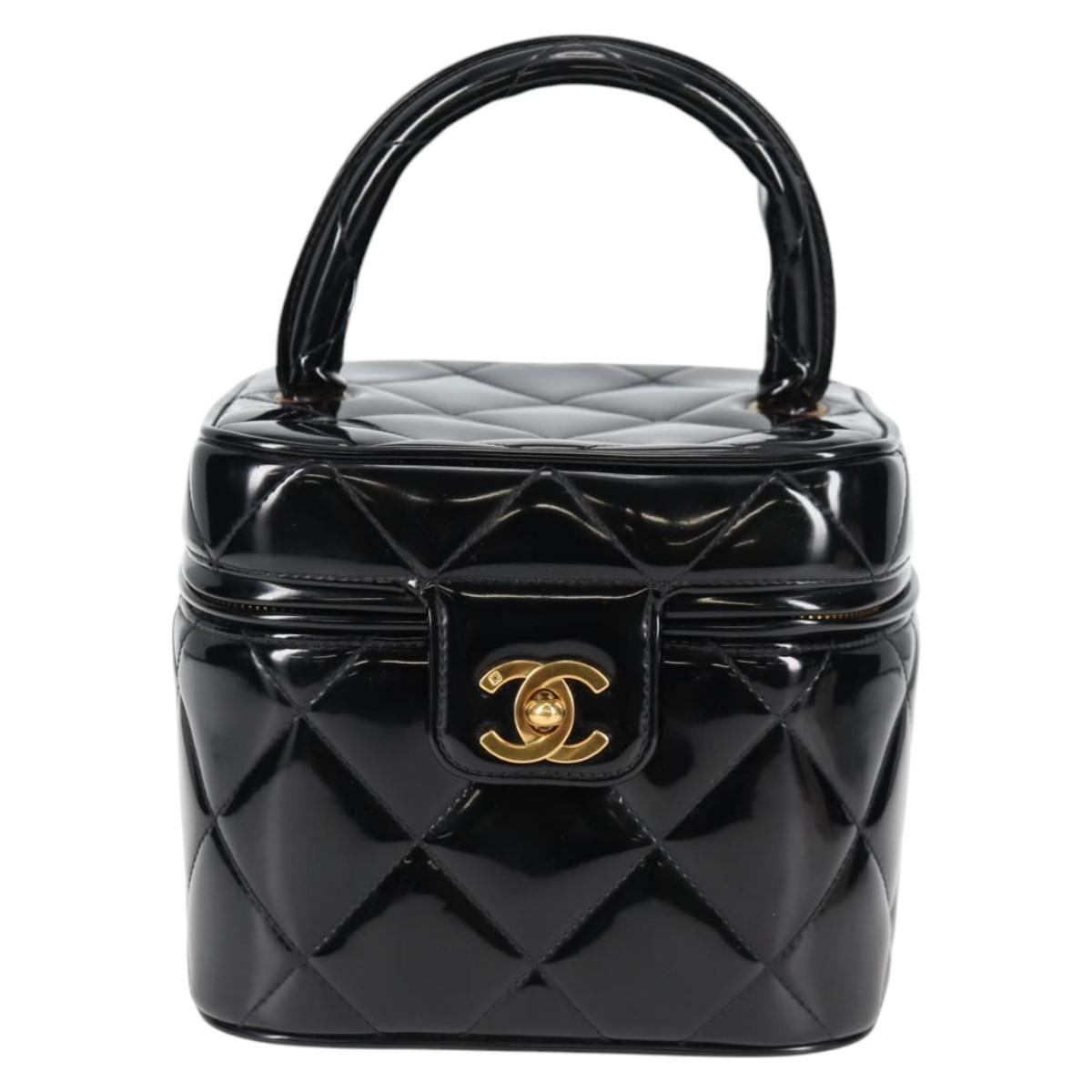 CHANEL Matelasse Vanity Hand Bag Patent leather Black Gold CC Auth fm4820V