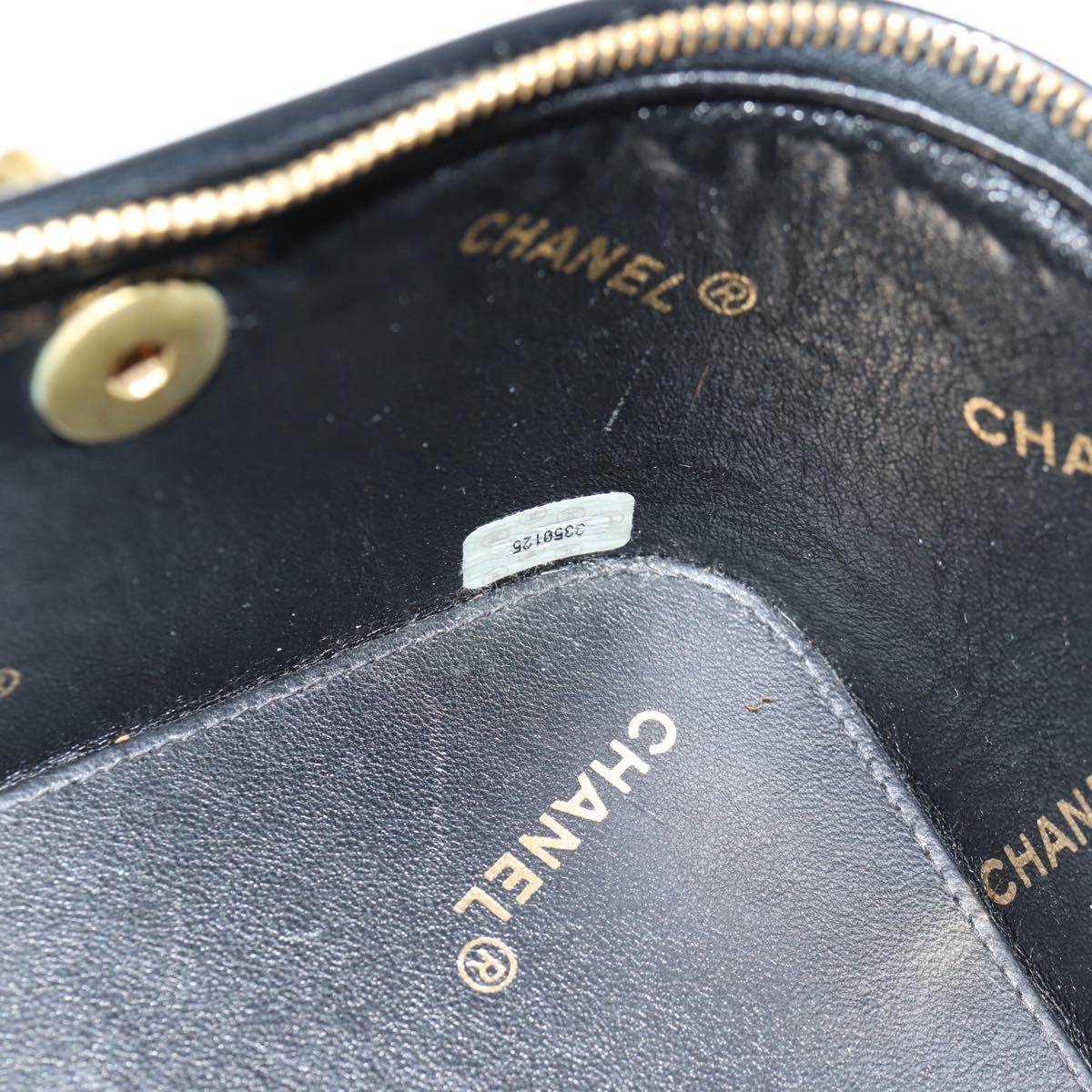 CHANEL Matelasse Vanity Hand Bag Patent leather Black Gold CC Auth fm4820V