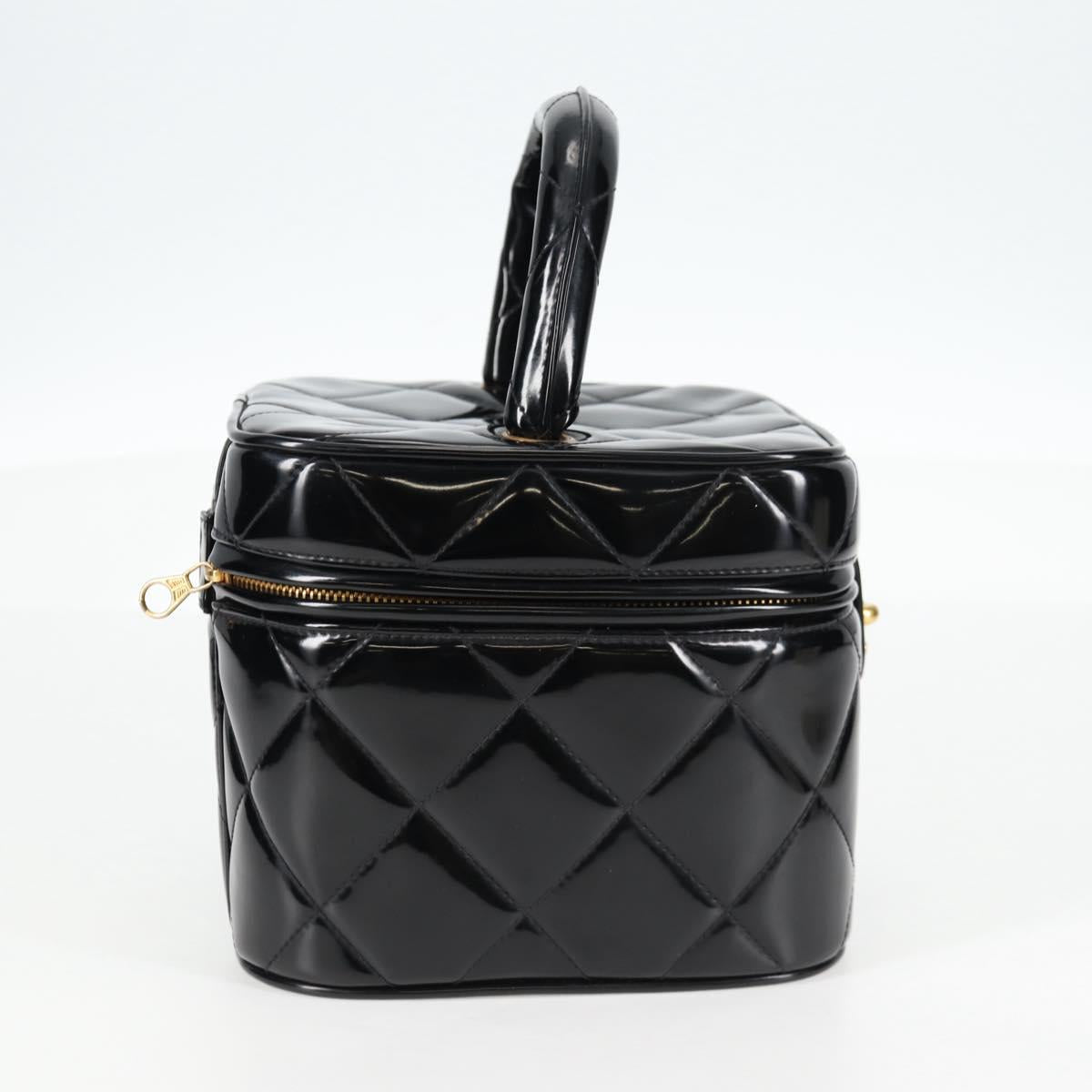 CHANEL Matelasse Vanity Hand Bag Patent leather Black Gold CC Auth fm4820V