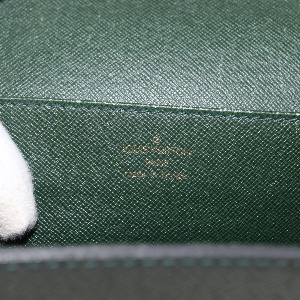 LOUIS VUITTON Taiga Serviette Moskova Business Bag Epicea M30034 LV Auth fm4903