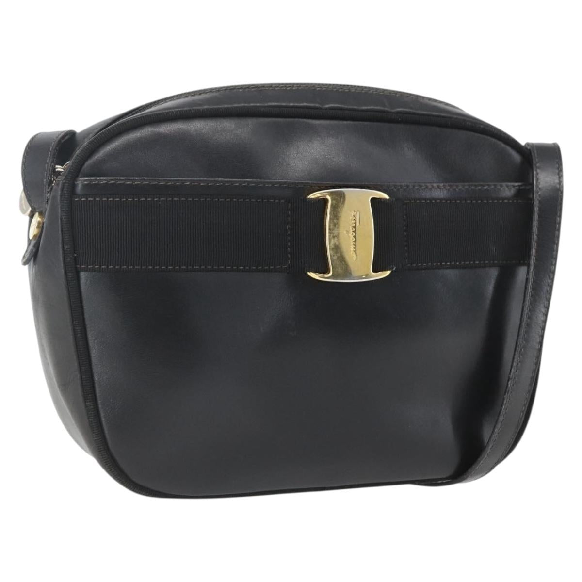 Salvatore Ferragamo Vala Shoulder Bag Leather Black Gold Auth fm5071