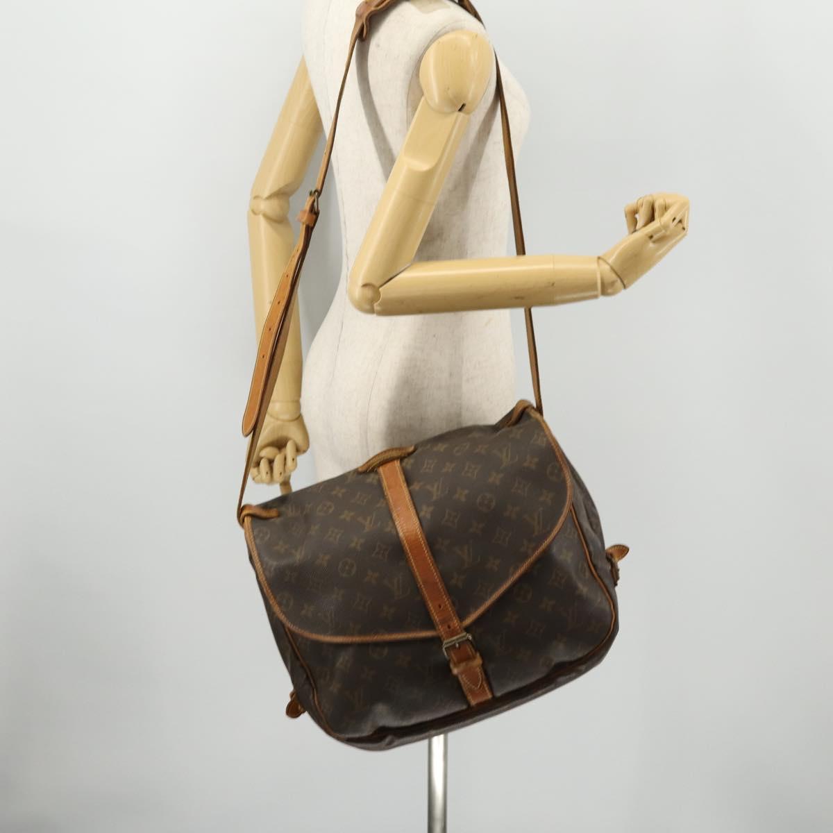 LOUIS VUITTON Monogram Saumur 35 Shoulder Bag M42254 LV Auth fm5198
