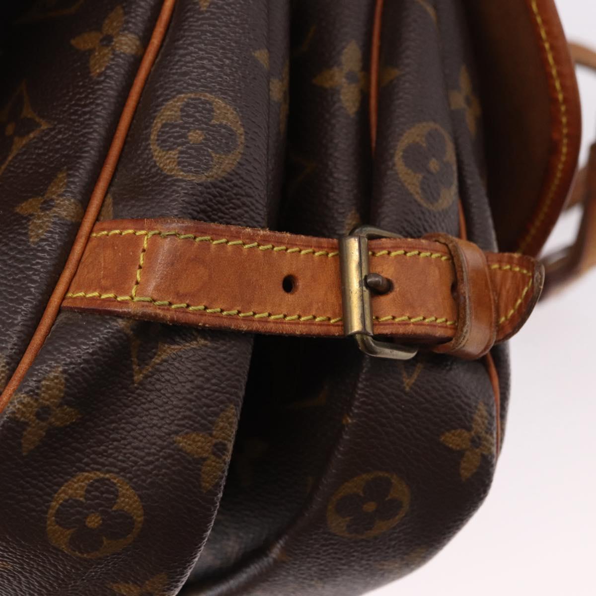 LOUIS VUITTON Monogram Saumur 30 Shoulder Bag M42256 LV Auth fm5380