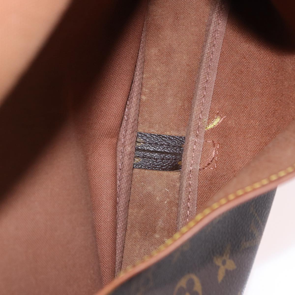 LOUIS VUITTON Monogram Saumur 30 Shoulder Bag M42256 LV Auth fm5380