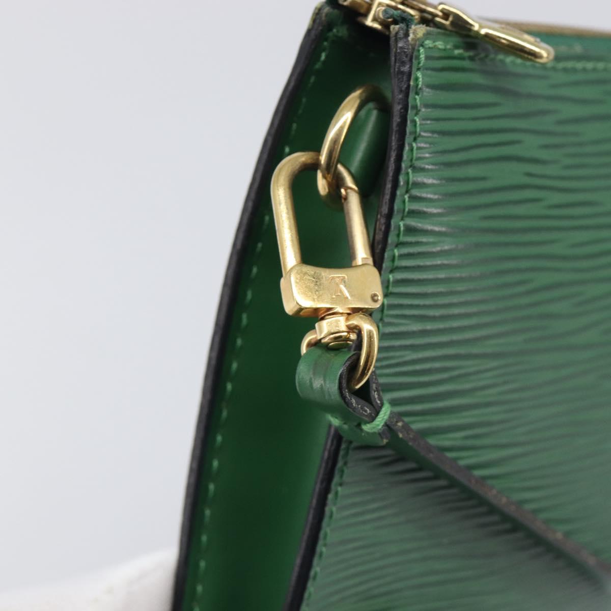 LOUIS VUITTON Epi Pochette Accessoires Pouch Green M52984 LV Auth fm5443
