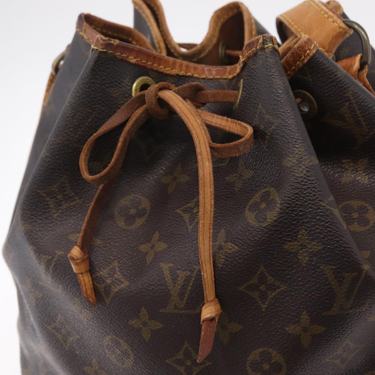 LOUIS VUITTON Monogram Petit Noe Shoulder Bag M42226 LV Auth fm5473