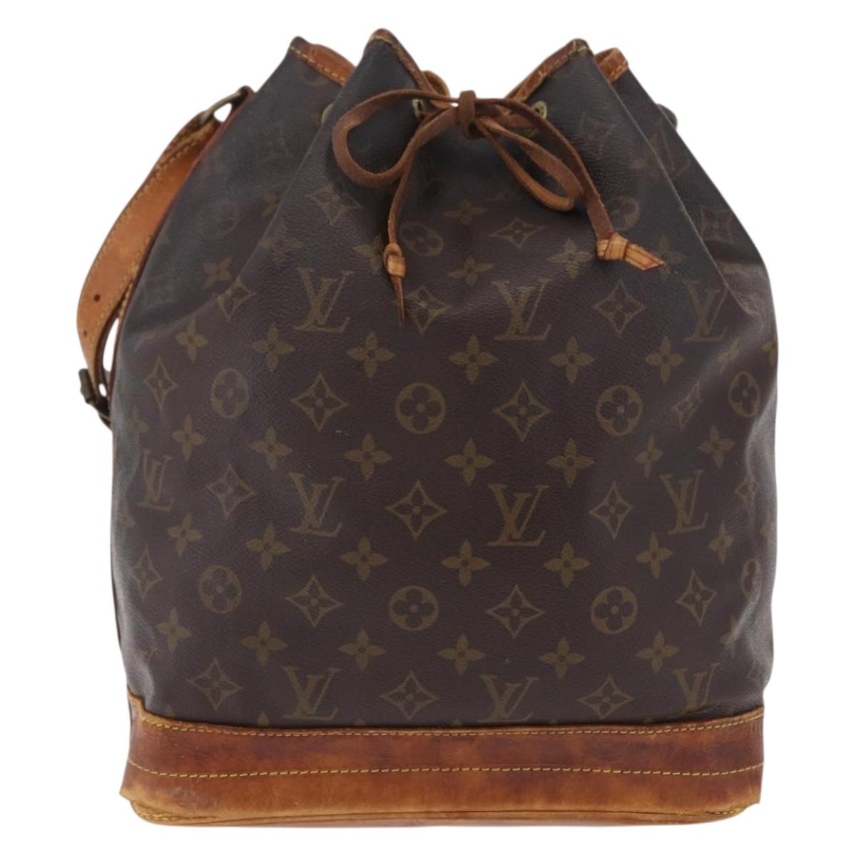 LOUIS VUITTON Monogram Petit Noe Shoulder Bag M42226 LV Auth fm5473